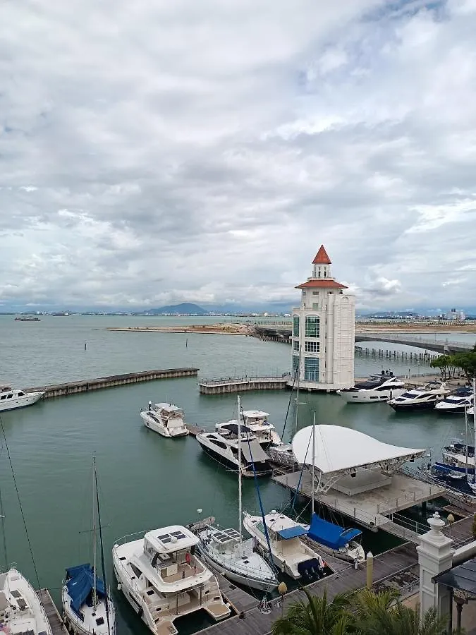 Апартаменты Straits Quay Marina Suites Penang By Aurorahomes Bagan Jermal