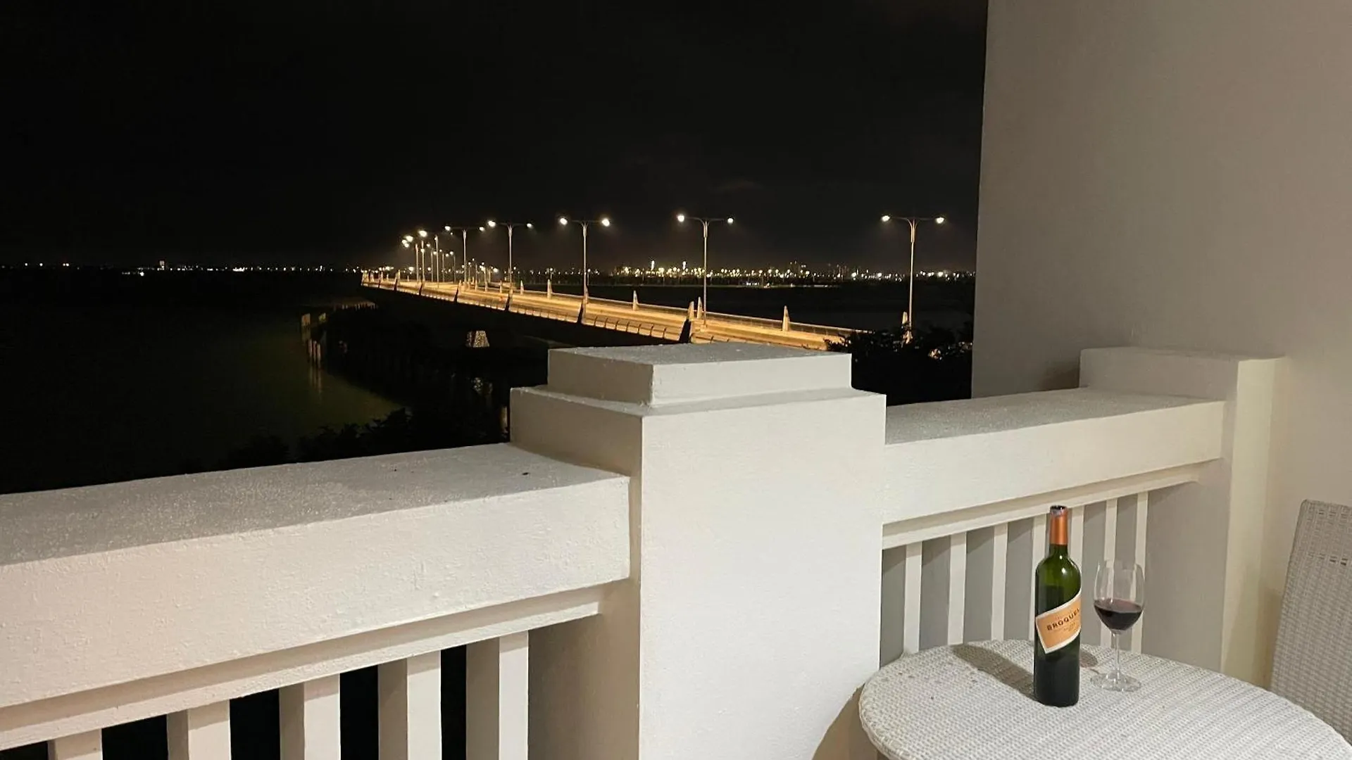 Straits Quay Marina Suites Penang By Aurorahomes Bagan Jermal 0*,  Малайзия