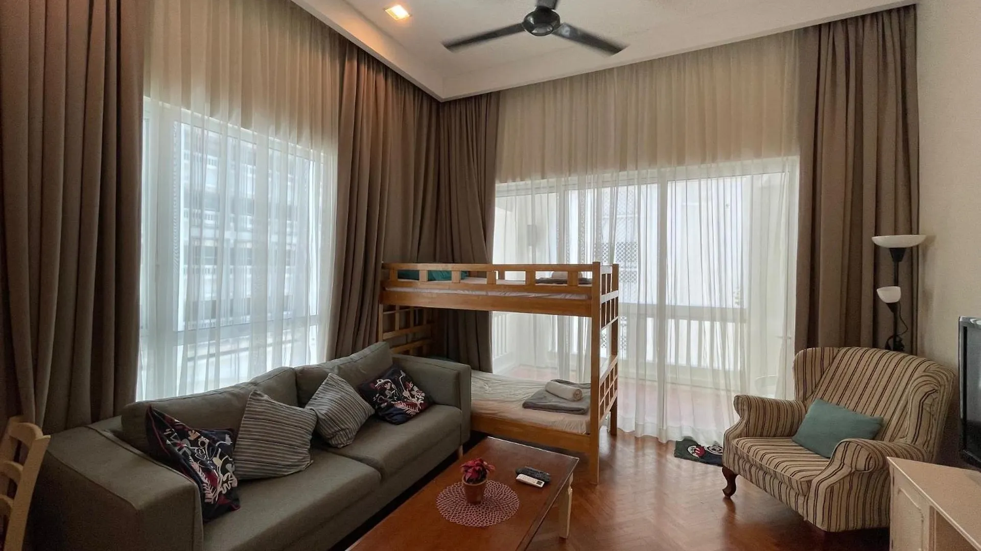 Straits Quay Marina Suites Penang By Aurorahomes Bagan Jermal 0*,