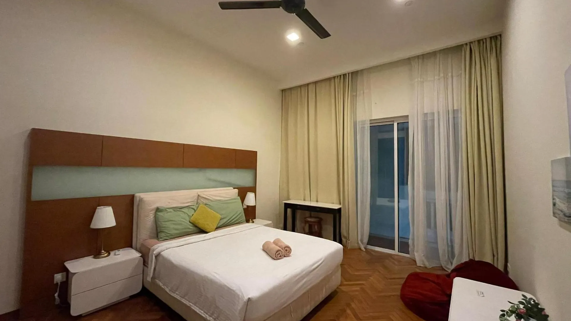Апартаменты Straits Quay Marina Suites Penang By Aurorahomes Bagan Jermal