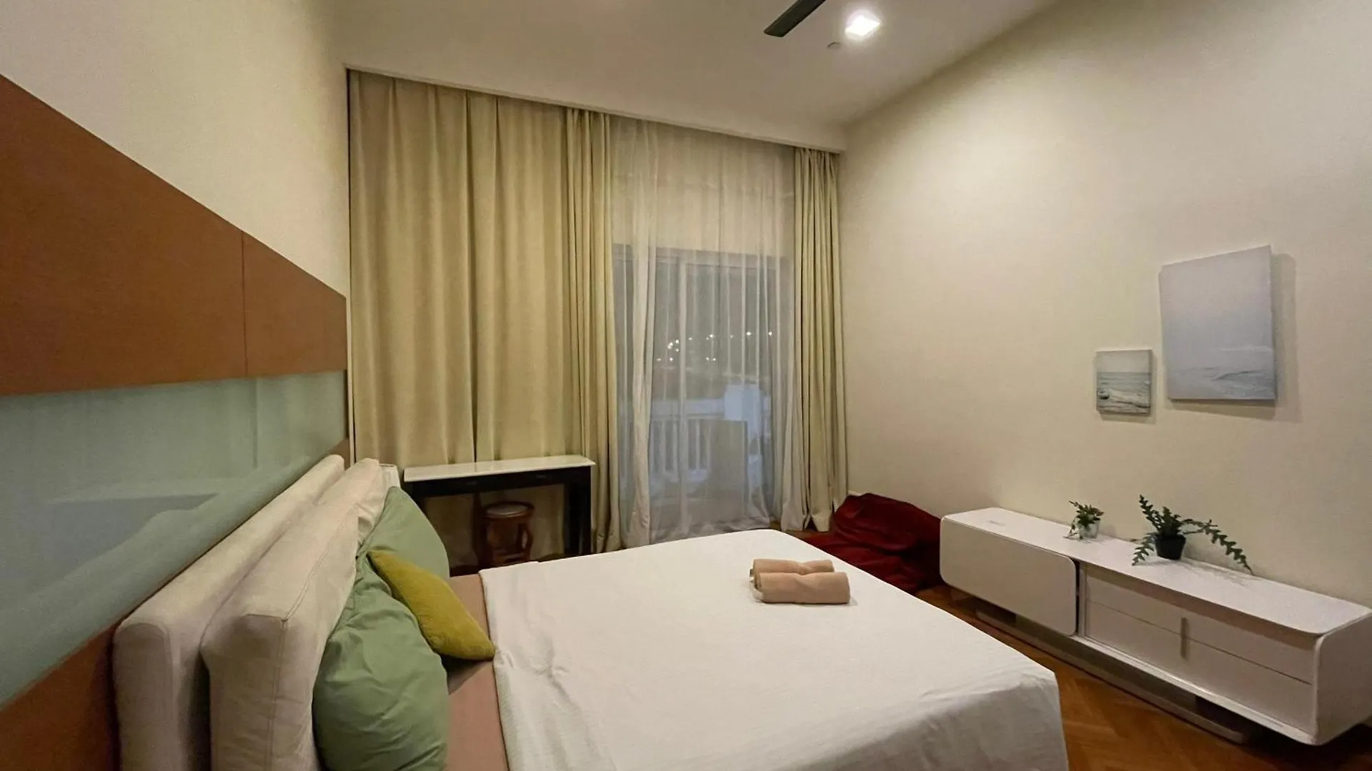 Straits Quay Marina Suites Penang By Aurorahomes Bagan Jermal 0*,