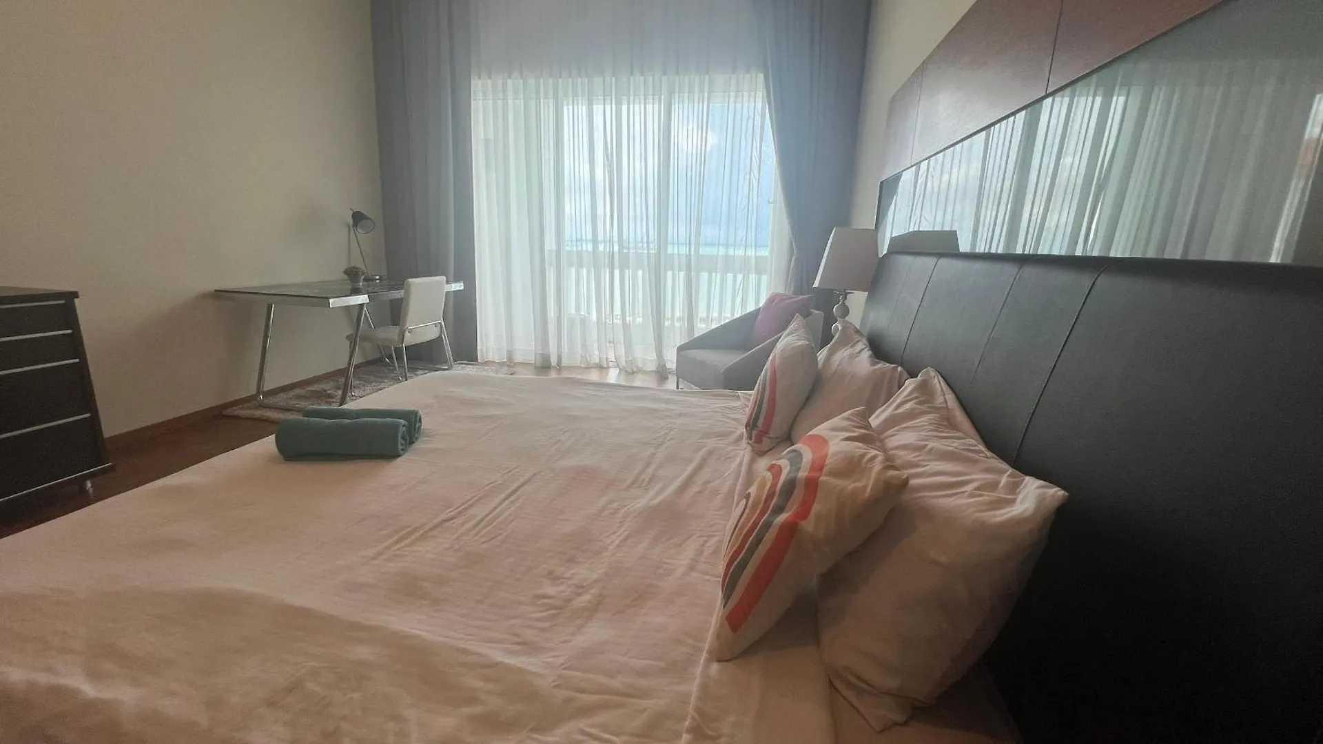 Straits Quay Marina Suites Penang By Aurorahomes Bagan Jermal Апартаменты