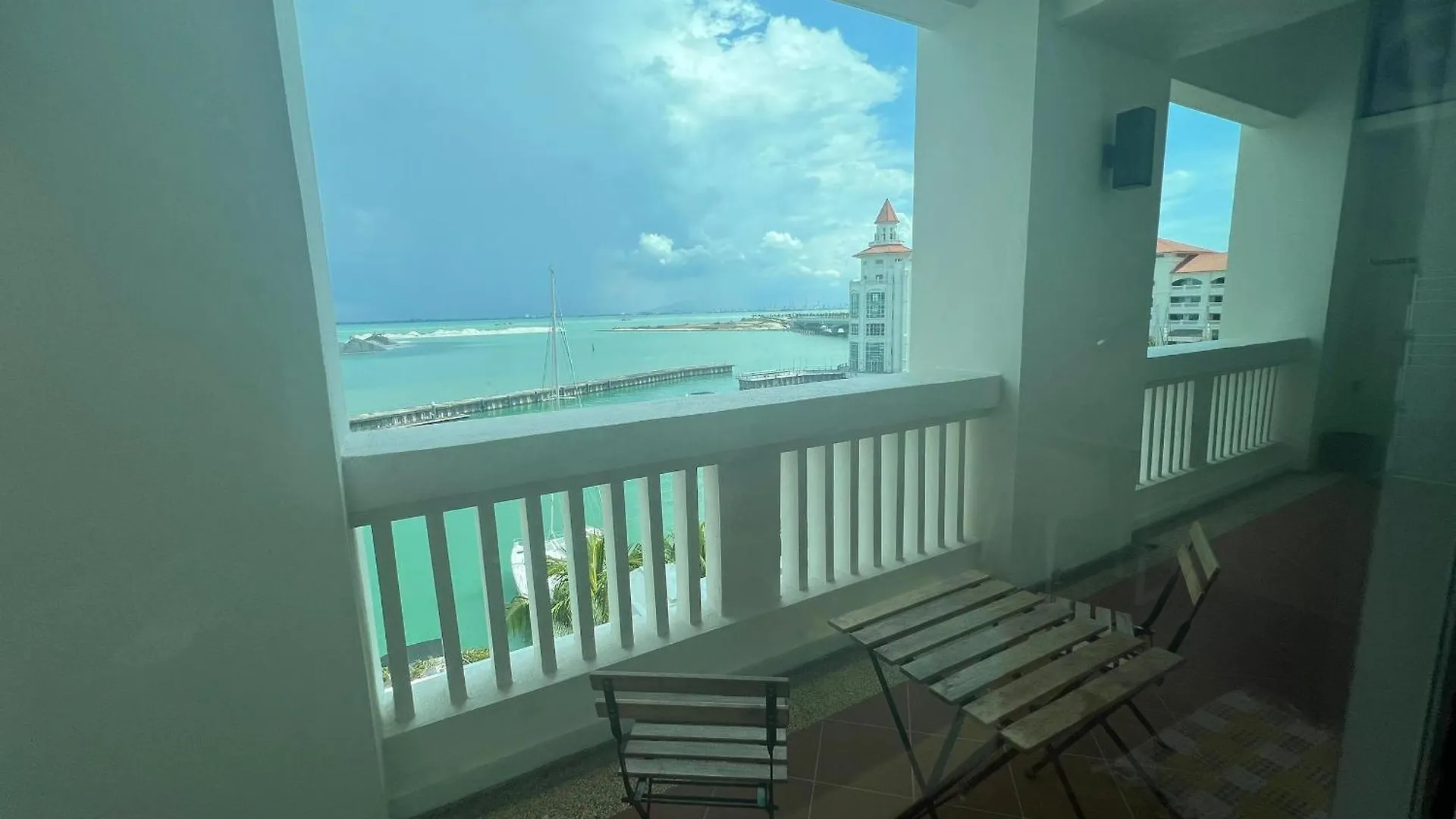 Straits Quay Marina Suites Penang By Aurorahomes Bagan Jermal Малайзия