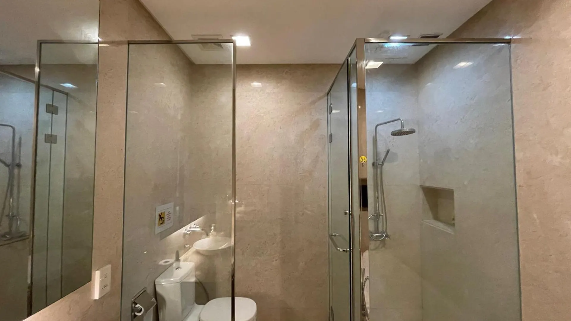 Straits Quay Marina Suites Penang By Aurorahomes Bagan Jermal 0*,